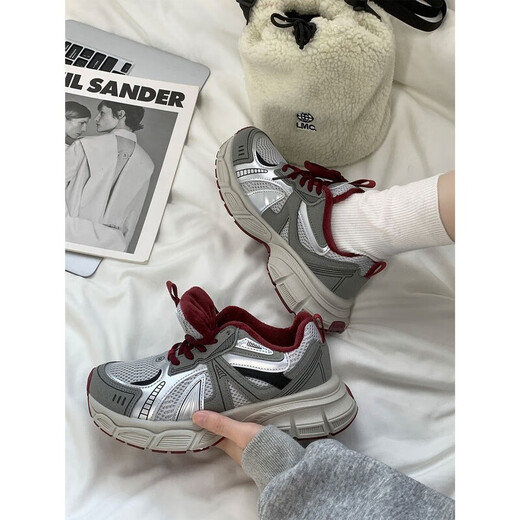 Pupan daddy shoes for women in winter with velvet thick soles and velvet daddy shoes for women with winter design versatile casual shoes for women to keep warm Mi Xing-velvet style Collect and follow for priority delivery 35