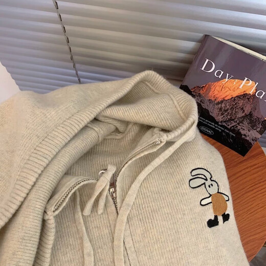 Suéter de cárdigan con capucha para mujeres 2025 Nuevo suéter gris suelto y otoño de la cremallera pequeña de la cremallera de la cremallera 1476 Khaki S [recomendado 80 Jin [Jin iguala 0.5 kg] -95 Jin [Jin iguala 0.5 kg]]]