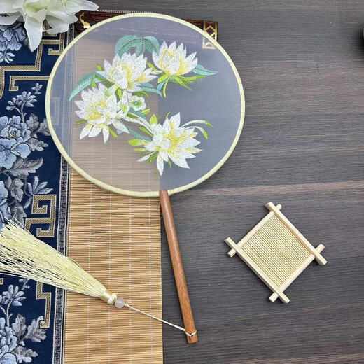 Chinese style wedding bridesmaid sisters group fan wedding reception fan bride dressing gown photo props handheld Xiuhe wedding fan big peony