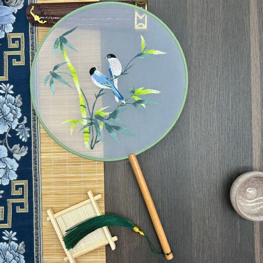 Chinese style wedding bridesmaid sisters group fan wedding reception fan bride dressing gown photo props handheld Xiuhe wedding fan big peony