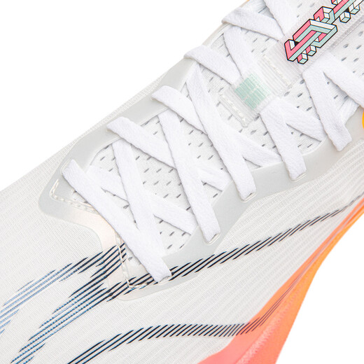 李宁（LI-NING）赤兔8PRO跑步鞋男2025年新款䨻轻弹科技竞速跑步鞋ARPV015 标准白/015-1【涂码取芯片】 42 (265mm)