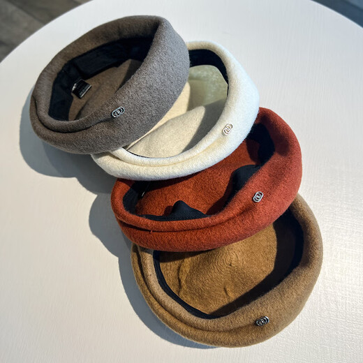 Xiaohong calligraphy style retro beret women's autumn and winter woolen bud hat Korean style stereotyped design spring and summer black one size M (5658cm)