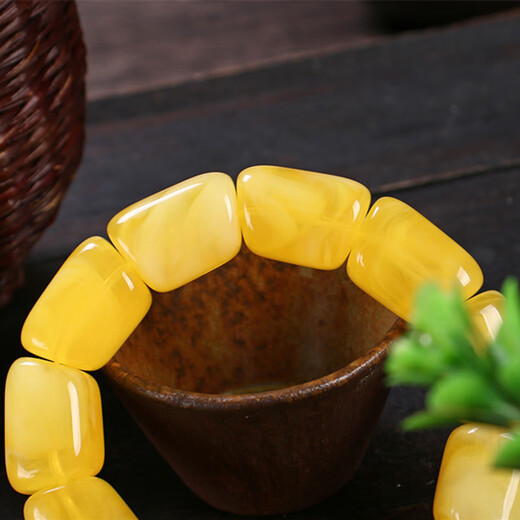 Yuze Baltic Chicken Oil Yellow Beeswax Bucket Beads Single Circle Bracelet Old Beeswax Amber Bucket Beads Special-shaped Bracelet for Boyfriend