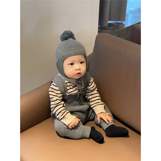In stock baby spring and autumn knitted overalls, weightlifting pants, Korean children's pants, baby spring wool jumpsuit gray overalls + apricot black striped sweater 66cm