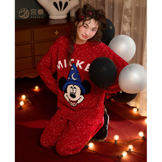 Gongdie Heat Storage Type Disney Mickey Autumn and Winter Red Couple Pajamas Women's Half Velvet Wedding Home Clothing for Men