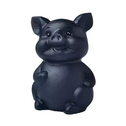The central shopkeeper's natural obsidian twelve zodiac signs are rat, ox, tiger, rabbit, dragon, snake, horse, sheep, rooster, monkey, dog and pig. The zodiac sign is the lucky pig ornament. Obsidian lucky pig size and height are 6 cm.