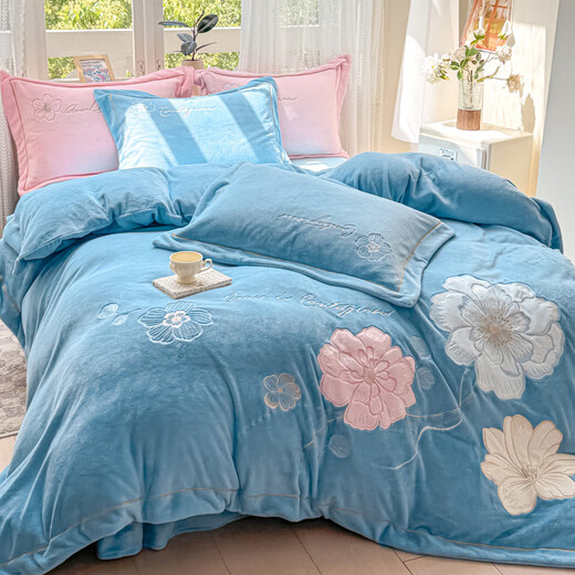 Mercury series home textiles 2025 new solid color embroidered floral milk velvet four-piece set for winter warmth plus velvet double-sided thickening Daisy-baby blue bed sheet style 1.5m four-piece set