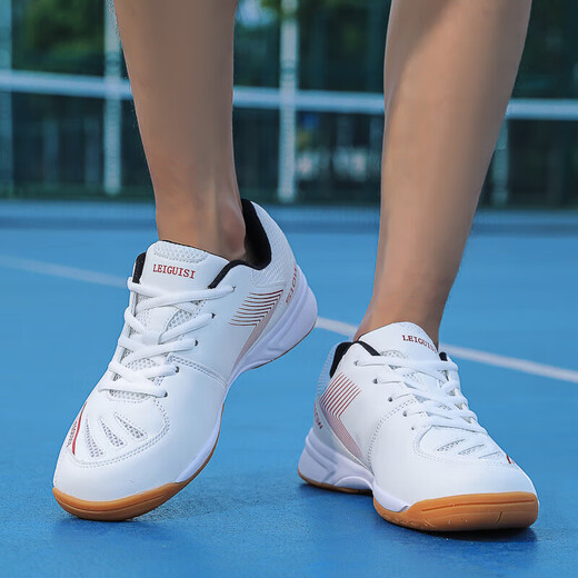 65z3 New Badminton Shoes Autumn Indoor Comfortable Double Net Sports Shoes Simple Thick Soled Lightweight Competition Shoes White Red 42