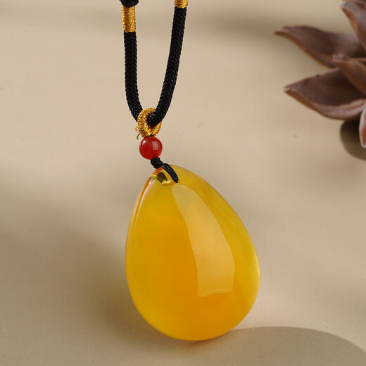 Potala Palace unique beeswax pendant for men and women, antique amber necklace pendant for the year of birth, birthday gift for girlfriend