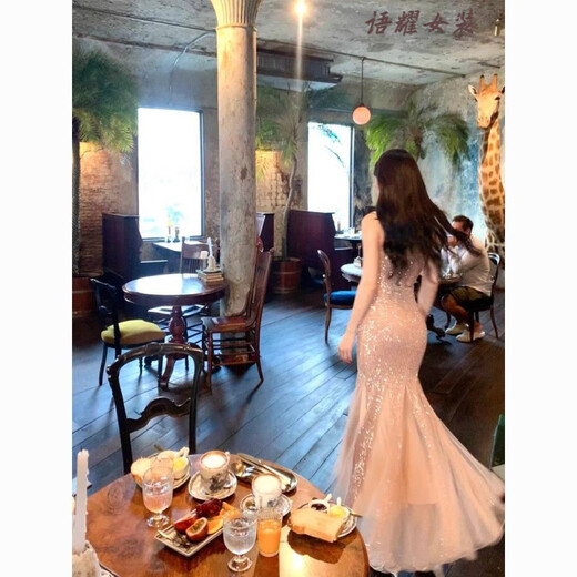 Feng Xiaowei birthday party dress high-end light luxury niche sense socialite heavy industry fishtail sequin suspender dress champagne color (original custom-made high with breast pads) S