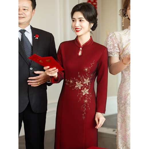 Luo Meng brand wedding grandma's wedding banquet dress 2026 autumn and winter new style noble new Chinese cheongsam wedding mother dress star burgundy plus velvet long sleeve 2XL