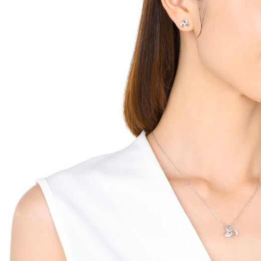 Chow Sang Sang Pt950 Platinum Earrings Platinum Ribbon Earrings Simple Commuting Earrings 77341E Pricing