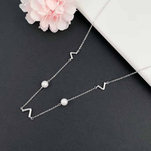 Beijing Gold Trading Center Co., Ltd. Platinum Crushed Ice Gourd Chain/Pearl Letter V/Small Waist/Unicorn/Rotating Vajra/Spirit Snake About 2.26g/Platinum Freshwater Pearl Letter V Chain