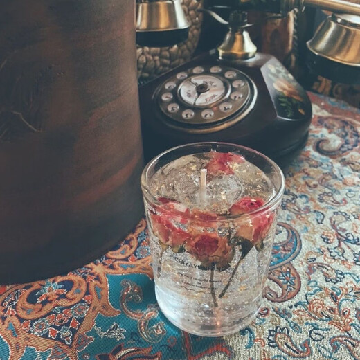 Shantou Lincun plant essential oil, dried flower jelly wax, high-looking and atmospheric candle, light luxury and romantic bedroom sleep gift for couples, small size, available for 12 hours of white wax, pure white without interior, shoot 1 and 2, velvet rose + Hilton hotel fragrance/recommended