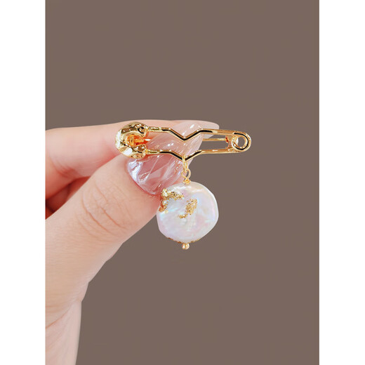 SNQP2025 New Pearl Brooch Female Niche Design Clothing Accessories Brooch - Special Shaped Pearl