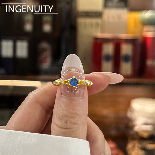 Wanke Lao Phoenix 999 fashionable light luxury diamond blue sapphire gold ring for women inlaid zircon ring personality