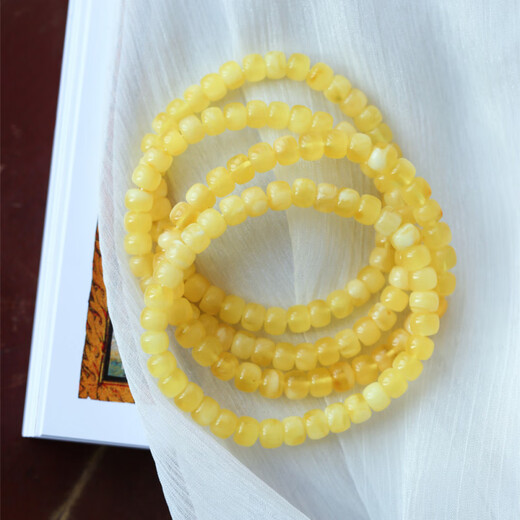 Uozawa special price, natural Russian beeswax old-style bead bracelet, beeswax amber jewelry gift for women, about 7-7.5MM, randomly sent one