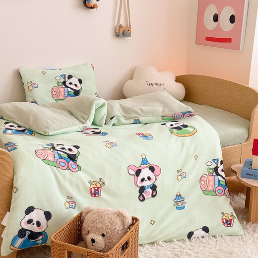 Casarotti Class A milk velvet toddler quilt multi-functional children's blanket type removable quilt cover soy quilt core kindergarten quilt Panda Paradise 100*120 quilt cover + 1.2 Jin Jin equals 0.5 kg soy quilt core
