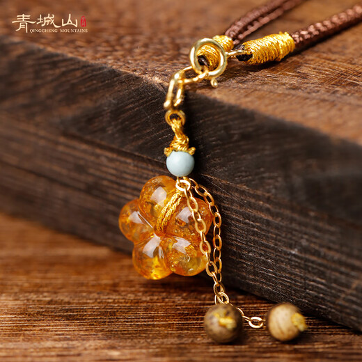 Qingcheng Mountain natural Russian material amber round bead pendant beeswax large single bead amber flower pendant diy single bead universal chain for women amber flower pendant (excluding rope) has been fragrant