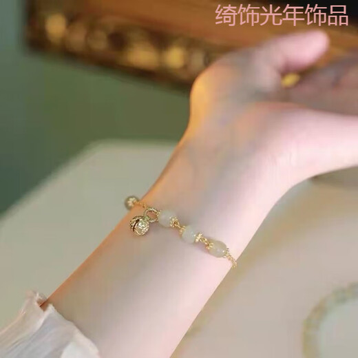Design best friend’s Chinese style gold wire bell pendant bracelet, special gift M1392 ancient style bell hand, bell bracelet