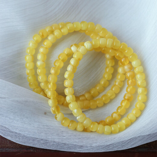 Uozawa special price, natural Russian beeswax old-style bead bracelet, beeswax amber jewelry gift for women, about 7-7.5MM, randomly sent one