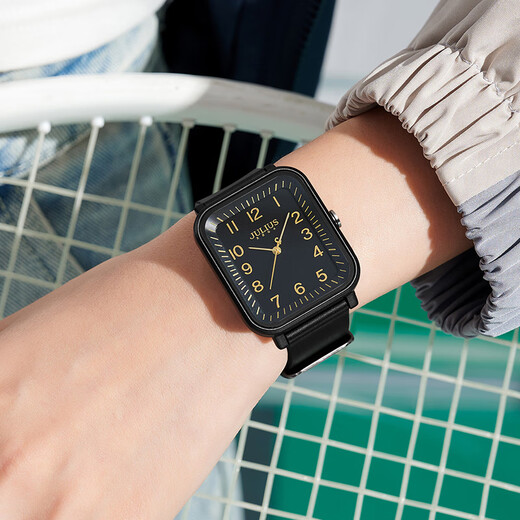 Julius Uhr Studentin 2025 neue Nische einfach Gummi Unisex Sport süße coole kleine quadratische Uhr Damenuhr Herrenuhr 1477 Beige