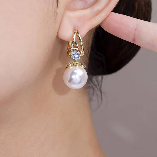 Copper alloy imitation pearl earrings, elegant purple pearl earrings, autumn and winter new style, light luxury, simple and exquisite earrings, 1 pair of classic white pearl earrings, light luxury quality