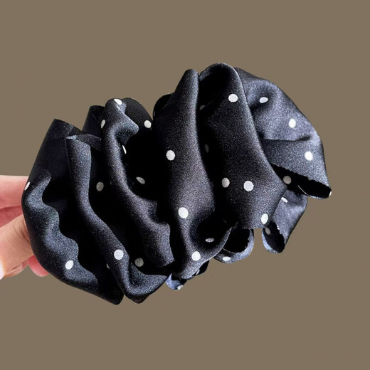 Satin pleated polka-dot banana clip hairpin for women, Korean style duckbill hairpin, temperament, floral horizontal clip on the back of the head, polka-dot banana clip for off-white hair