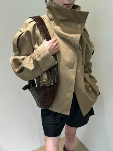 Acne Xiaohongshu hot style 2025 autumn and winter new designer brand retro fashionable double breasted short high collar khaki khaki ready in stock S one size fits all