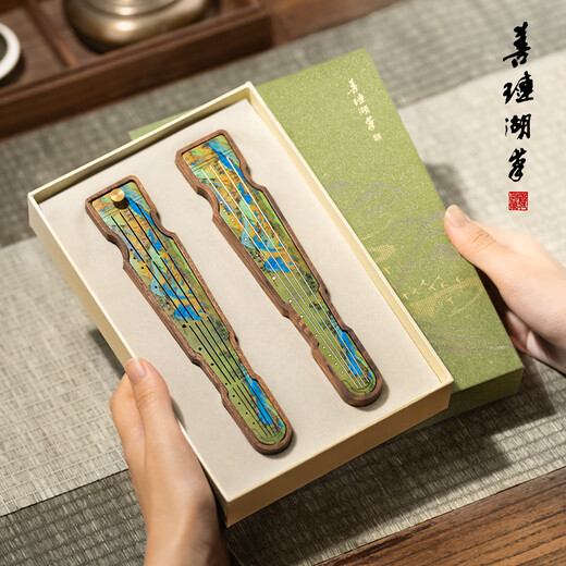 Shanlianhu pen Thousands of hills and valleys to the town Walnut solid wood town ruler Thousands of miles of rivers and mountains Picture copper paperweight Chinese style four treasures of the study handicrafts Brush calligraphy French painting Press paper gifts