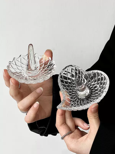 Yusenyi embossed glass ring tray storage dressing table antique decorative jewelry necklace jewelry chain holder jewelry display jewelry holder crooked heart-shaped 1 layer jewelry holder crooked heart-shaped