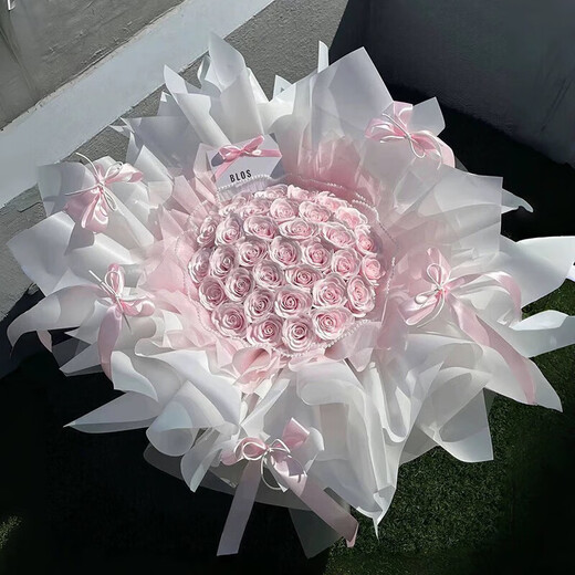 Everlasting flower rose bouquet doll hug bucket for girlfriend and best friend simulated soap flower birthday gift Pudding Cloud 33 hug bucket + balloon without doll