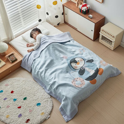 Children's pure cotton air-conditioning quilt air-conditioning blanket light oxygen double-layer yarn children's throw blanket cotton baby summer cooling quilt summer quilt Windmill Bear 120*150cm cotton double-layer yarn children's throw blanket