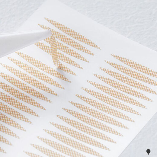 Double eyelid tape for women, invisible, traceless, natural swelling and bubbles inside the eyes, double medical tape, no cutting, special skin color lace for makeup, mesh M fine style - 1 sheet/40 stickers 40 stickers No Specifications