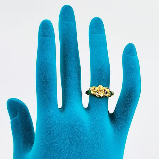 Small flower ring with smooth surface and exquisite craftsmanship, low-key luxury women’s ring