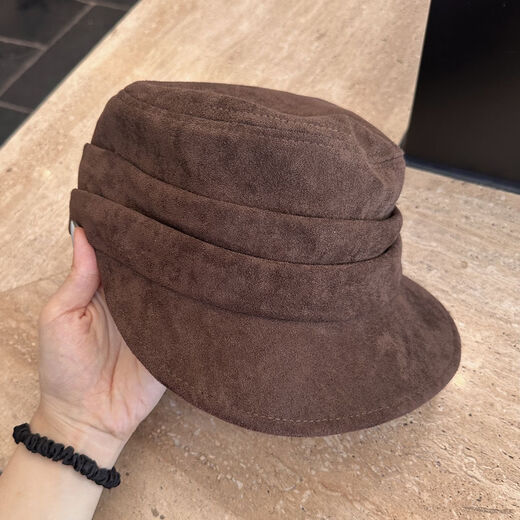 Miao Yijia Brown Hat Autumn and Winter Women's New Warm Equestrian Hat Flat Top Peaked Hat Fashionable Maillard Beret Love Mark Pleated Equestrian Hat Coffee Color
