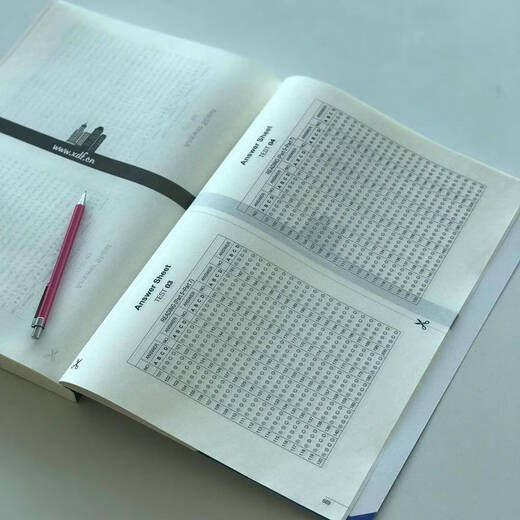 Official New Oriental TOEIC full simulation 1000 questions listening + reading TOEIC English real inscriptions TOEIC vocabulary roots + associative memory method scrambled version