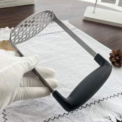 Yusenyi stainless steel potato masher, garlic crusher, fruit crusher, multi-function crusher, single