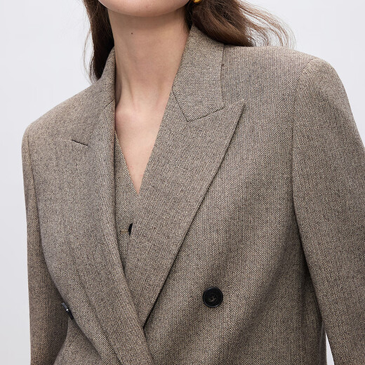Langzi and Wang Churan's same style wool double-breasted suit is fashionable and retro