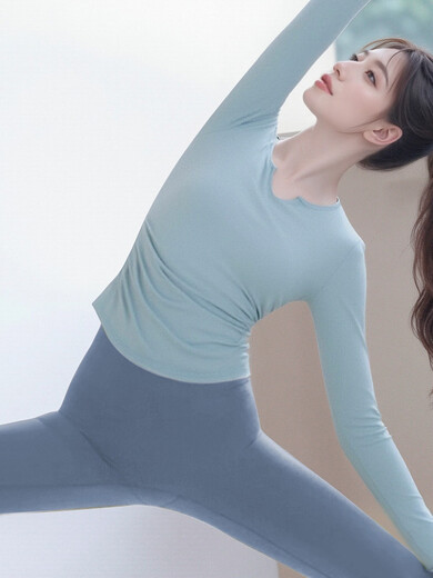 Xiaohongshu’s popular yoga clothing suit for women 2025 new high-end Pilates and beautiful training clothing long-sleeved sports mint blue top + gray blue pants suit M100-110 One size fits all