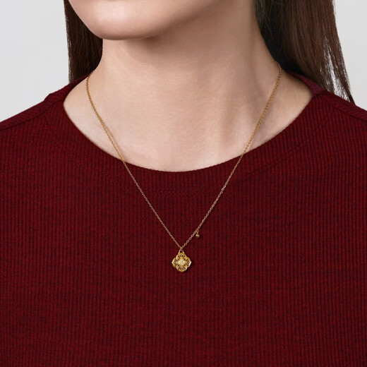 Chow Sang Sang pure gold inlaid diamond four-in-one Ruyi ancient gold necklace pendant with chain 95553N pricing 47 cm