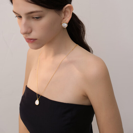 Arsis Liuguang Beiyu Pendant Necklace White Fritillaria Necklace Women's High-end Versatile Temperament Golden Clavicle Chain as a Gift for Your Girlfriend Liuguang Beiyu Necklace (Gold)