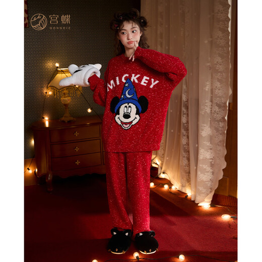 Gongdie Heat Storage Type Disney Mickey Autumn and Winter Red Couple Pajamas Women's Half Velvet Wedding Home Clothing for Men