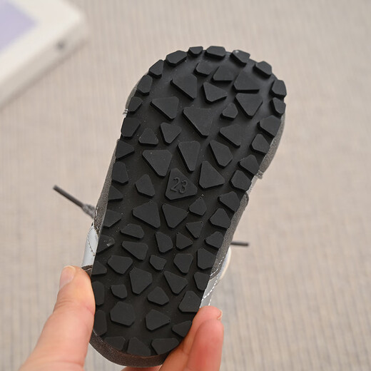 Terranis Yangma recommends boys spring and autumn new baby sports shoes Korean style soft sole non-slip toddler shoes cute and wear-resistant silver 16_inner length 10.5cm