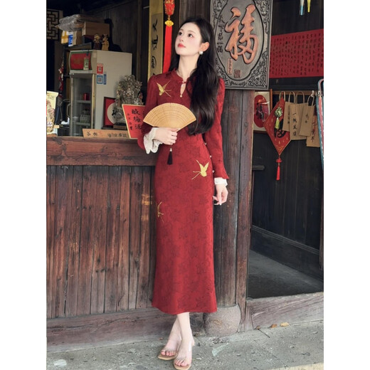 Spring Man 2025 red new Chinese style butterfly embroidered cheongsam long sleeve dark pattern jacquard red long skirt dress red cheongsam L