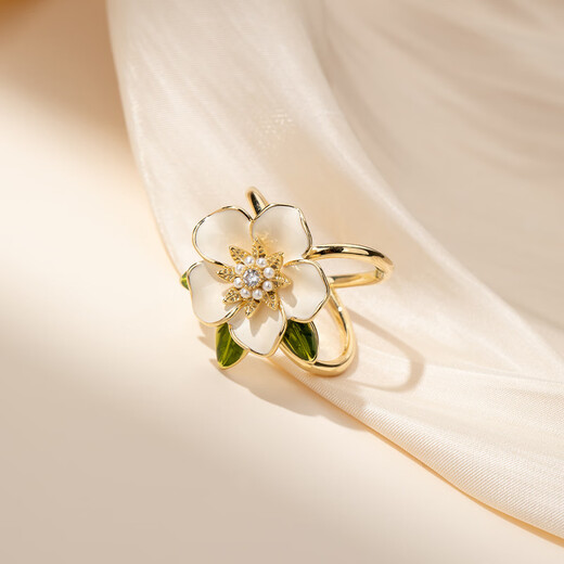 Yalundi gardenia silk scarf buckle clothes corner knotted buckle high-end jewelry streamer button scarf decoration multi-functional new style