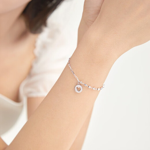 Chow Sang Sang Pt950 platinum heart-shaped bracelet for women 91957B Price 19cm - 4.95g (including labor cost 400 yuan)