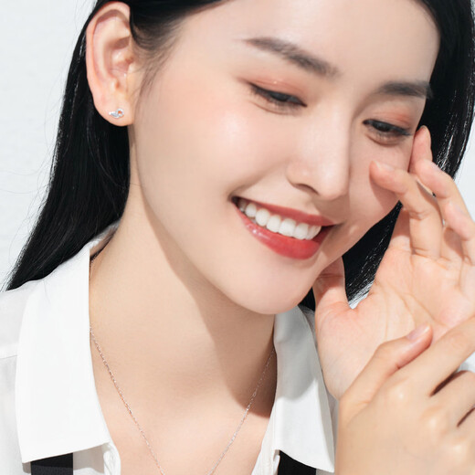 Wanfulong pt950 platinum earrings fashion car flower lucky angel wings earrings versatile high-end Mid-Autumn Festival gift 0.87g