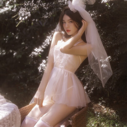 Hengjiuye focuses on high quality, sexy wedding dress, wedding gown, bed fire, 7763 white plump woman, veil + sling for sleeping