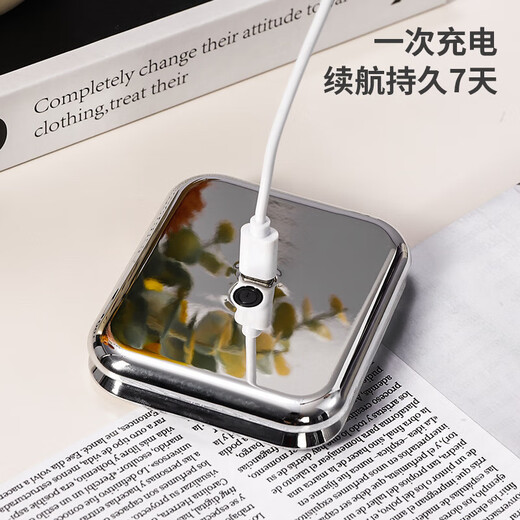 Xiaomi Guoba trend care LED cosmetic mirror double-sided folding high-definition handheld mirror stepless dimming compact and portable silver double-sided LED folding mirror (rechargeable)